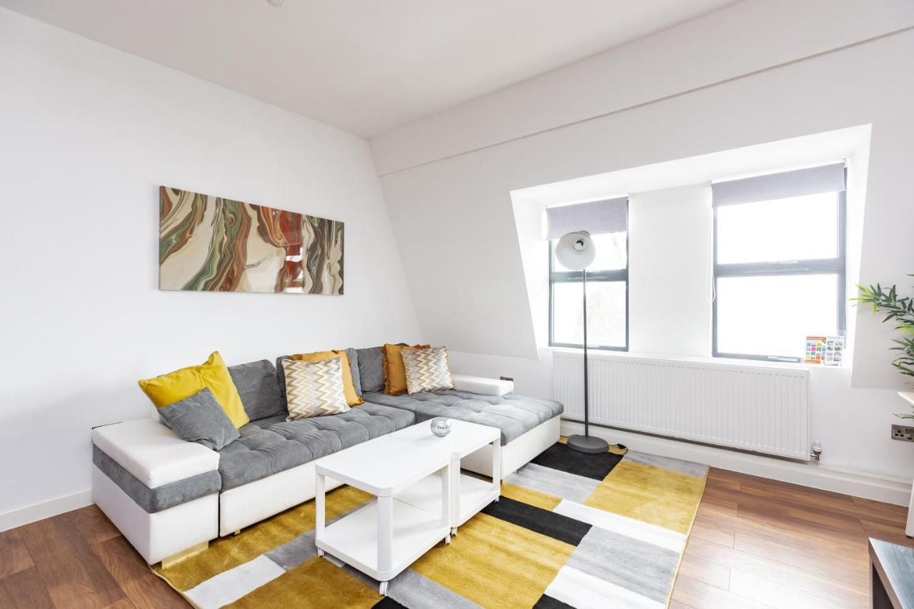 Manhattan Heights Apartment Maidstone Exterior photo